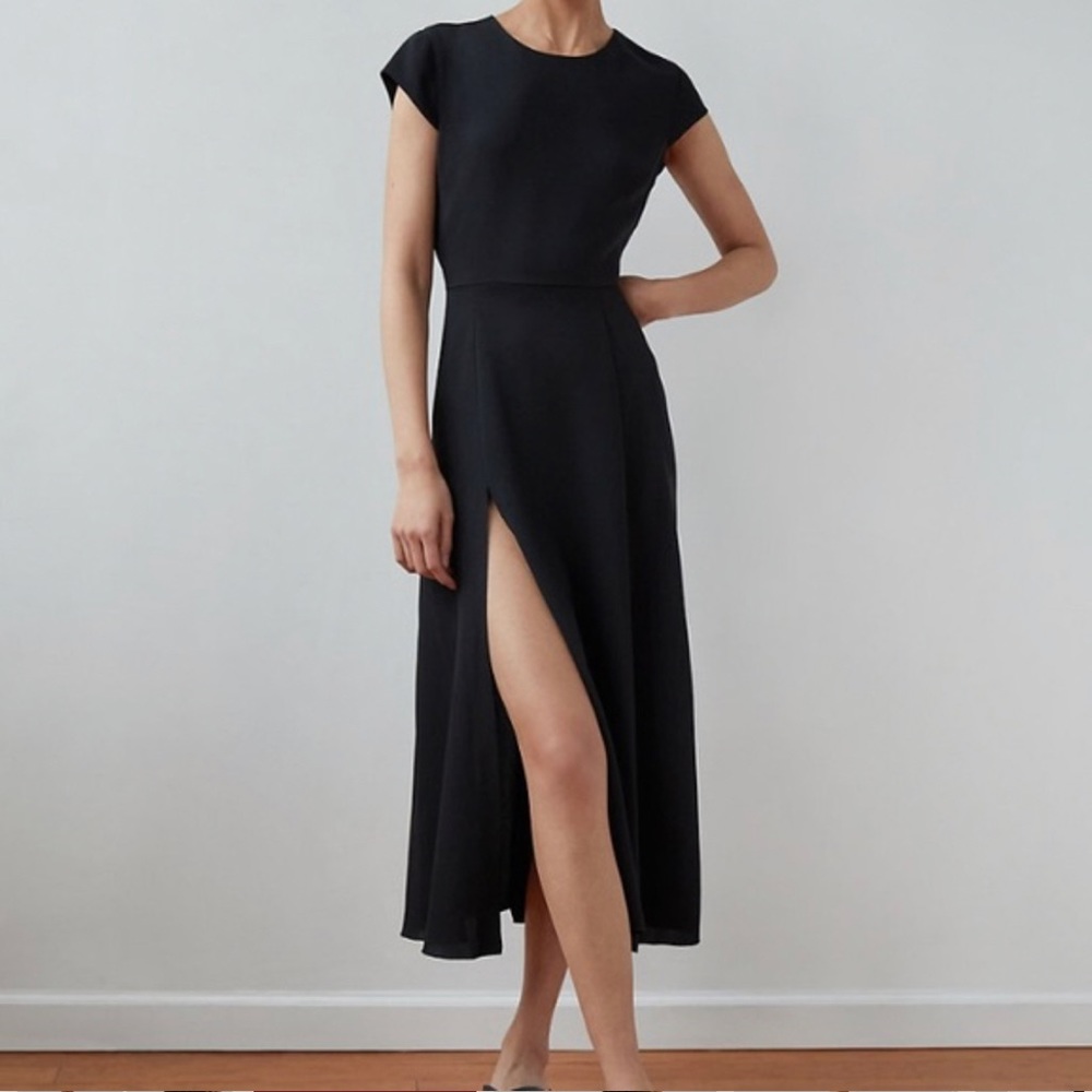 Aritzia Babaton Hamptons Dress